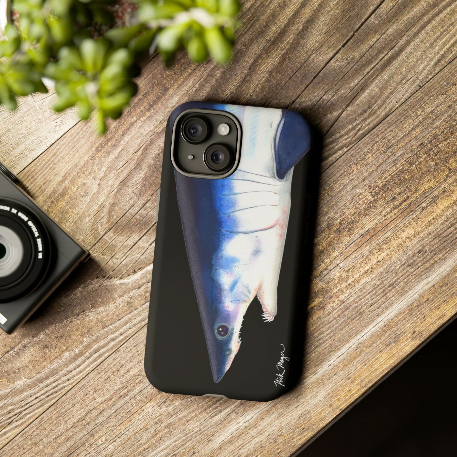 Mako Shark Face Black iPhone 15 Case