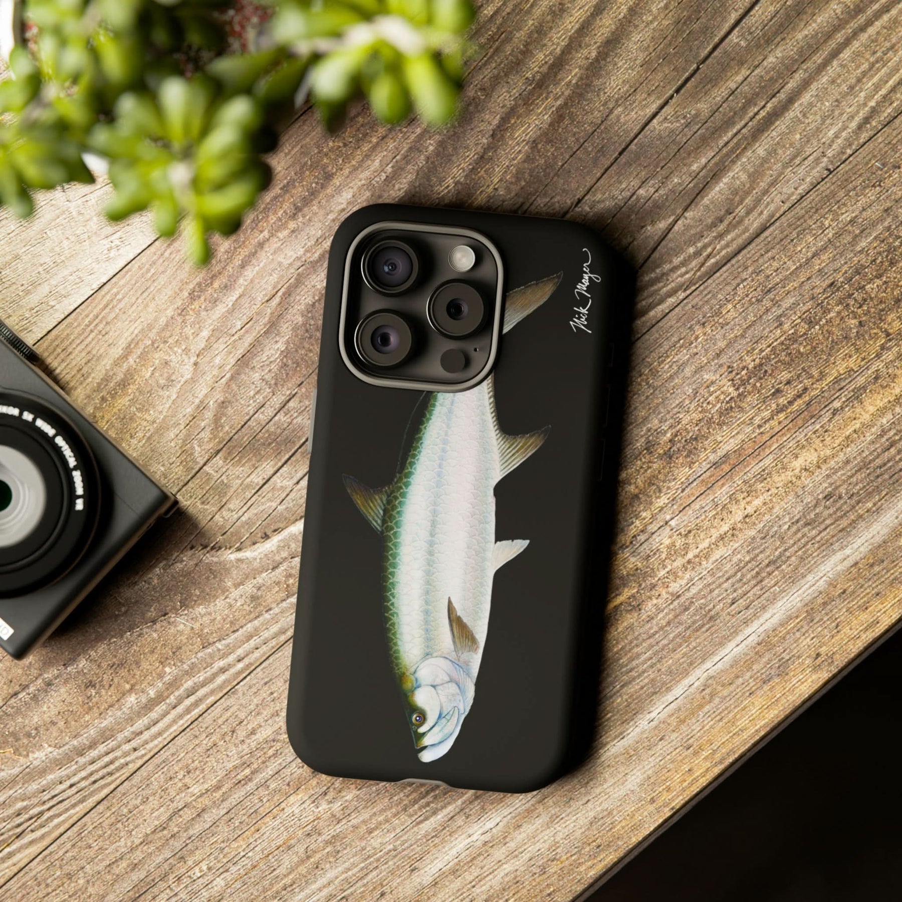 Tarpon Black iPhone 15 Case