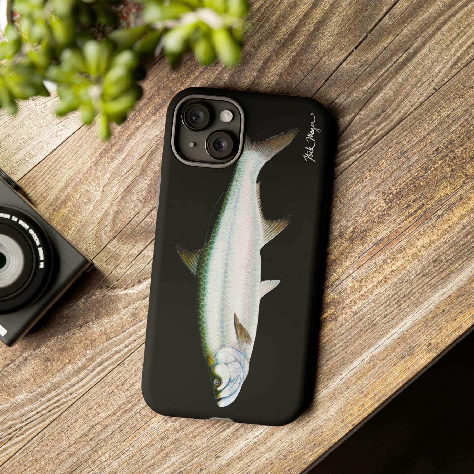 Tarpon Black iPhone 15 Case