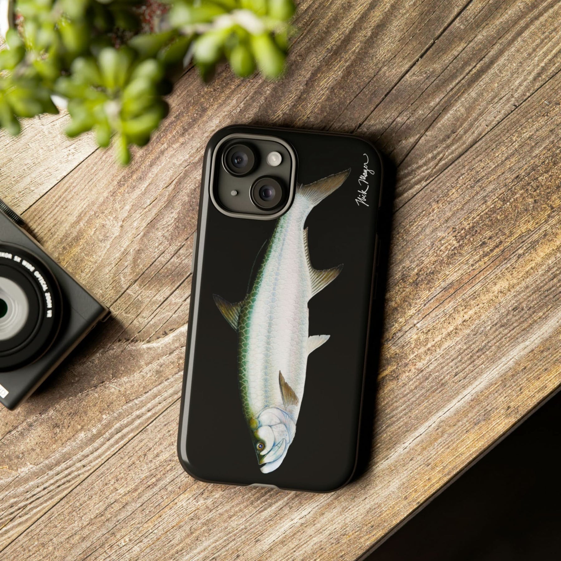 Tarpon Black iPhone 15 Case