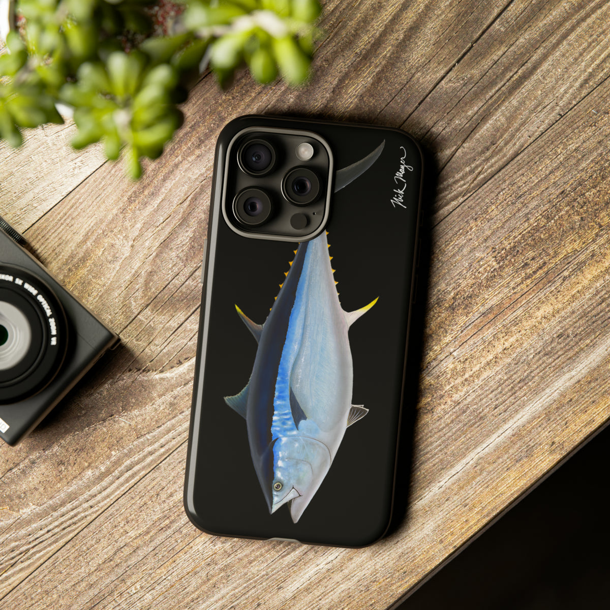 Giant Bluefin Black iPhone 15 Case