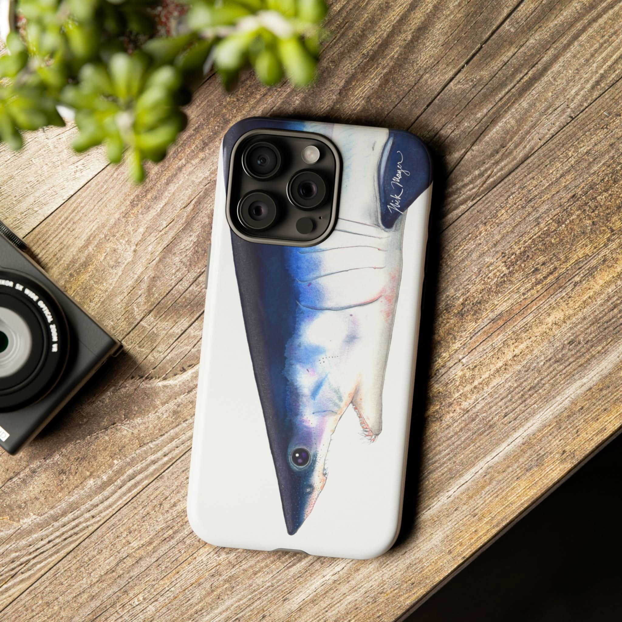 Mako Shark Face iPhone 15 Case